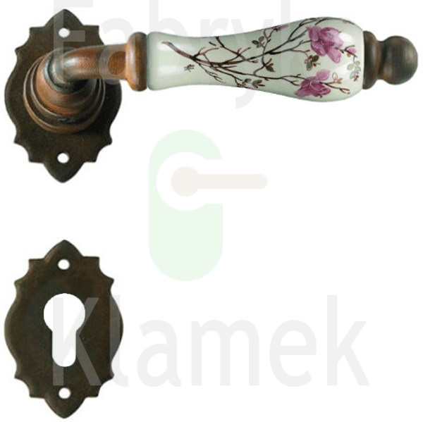 Klamka Paris 2601 z rozetą na wkładkę, porcelana kremowa kwiat brzoskwini Klamka Paris 2601 z rozetą na wkładkę, porcelana kremowa kwiat brzoskwini