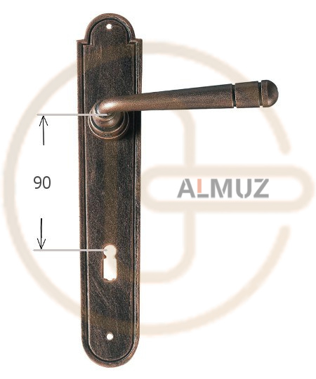 Klamka Berna 2901 na klucz rozstaw 90 mm
