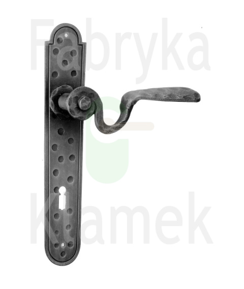 Klamka Ludana 11 na klucz rozstaw 90 mm, kolor czerń starodawna Klamka Ludana 11 na klucz rozstaw 90 mm, kolor czerń starodawna
